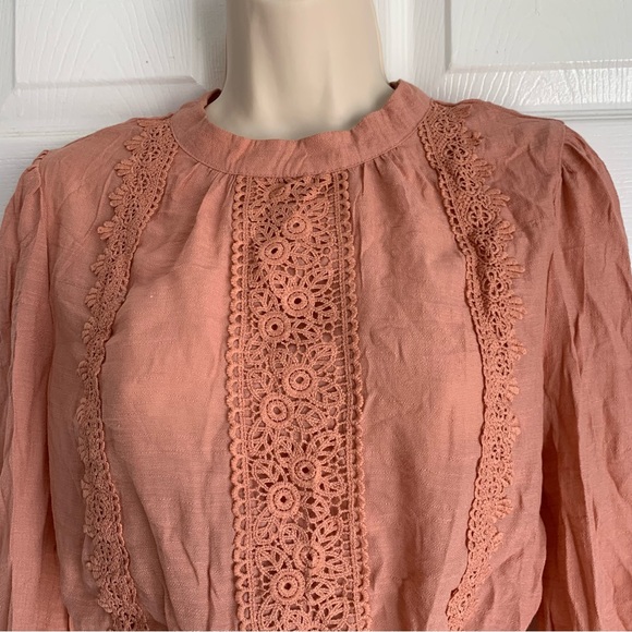 Long Sleeve Victorian Style Crochet Design Top - Picture 2 of 6